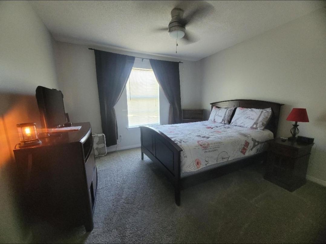 Bedroom Four Minutes From Beach Pensacola Zewnętrze zdjęcie